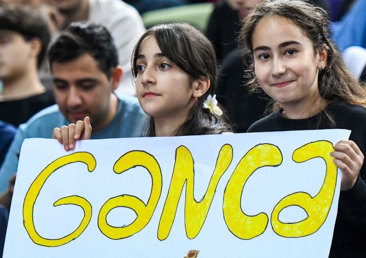  Gəncə klubu doğma meydanda Portuqaliya "Sportinq"inə qarşı