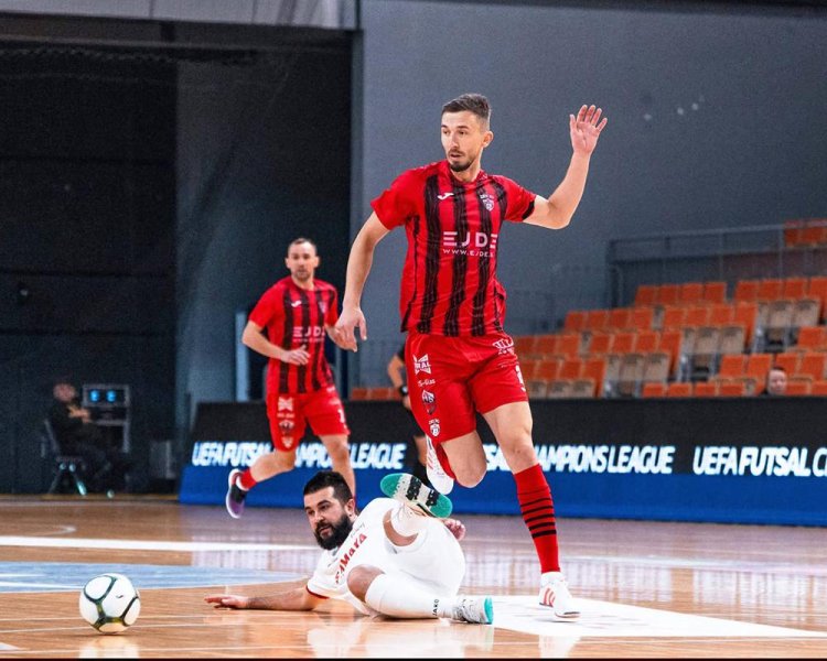  Ələkbərov: "Onların belə mübarizə aparacaqlarını açığı gözləmirdim"